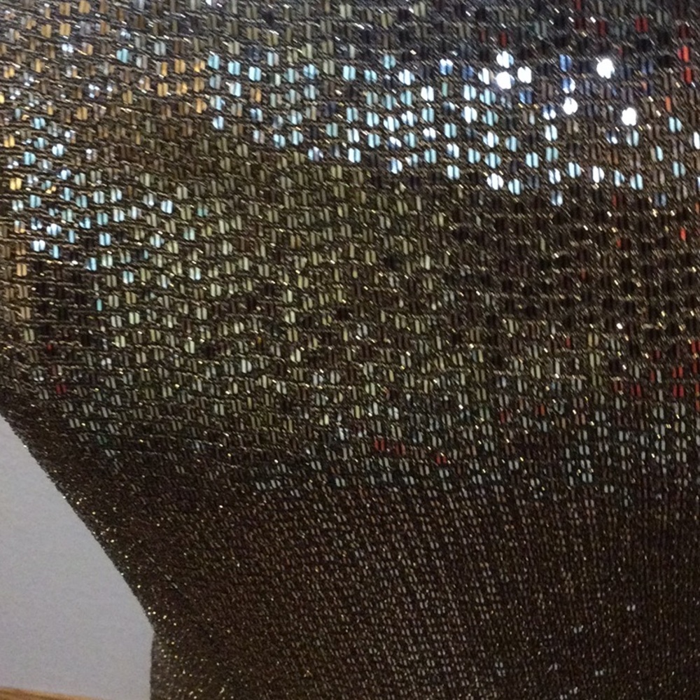 Forever 21 shiny gown size Medium - Picture 5 of 7